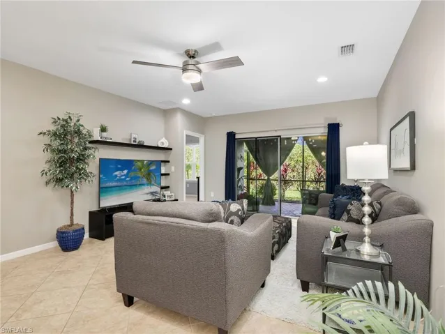 4337 Dutchess Park Rd, Fort Myers, Florida 33916