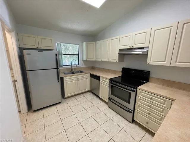 2178 Arbour Walk Cir 2324, Naples, Florida 34109