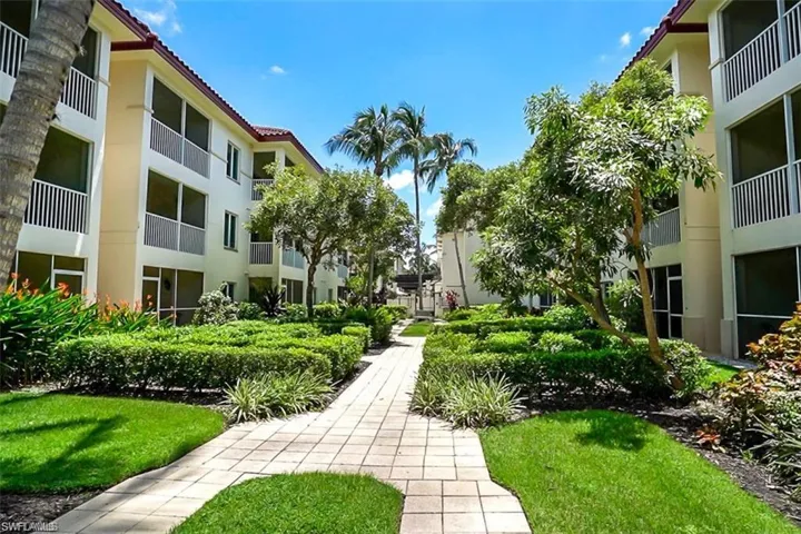 Unit 130 backs up to the quiet courtyard and has quick access to the pool and other amenities