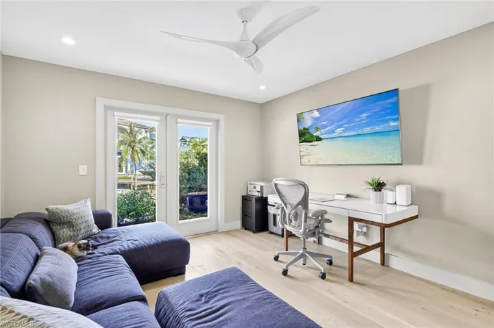 5215 Seashell Ave, Naples, Florida 34103