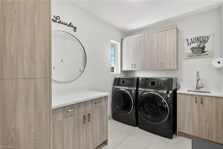 5215 Seashell Ave, Naples, Florida 34103