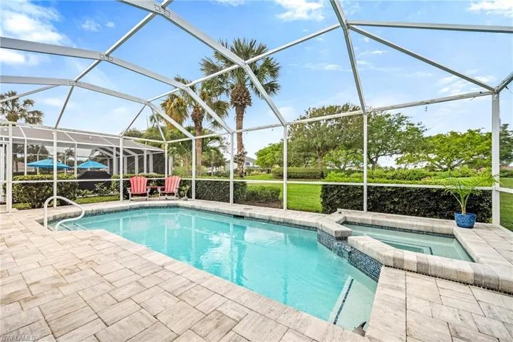 Screened Pool & Spa