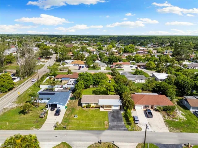 4473  19th SW AVE, Naples, FL 34116
