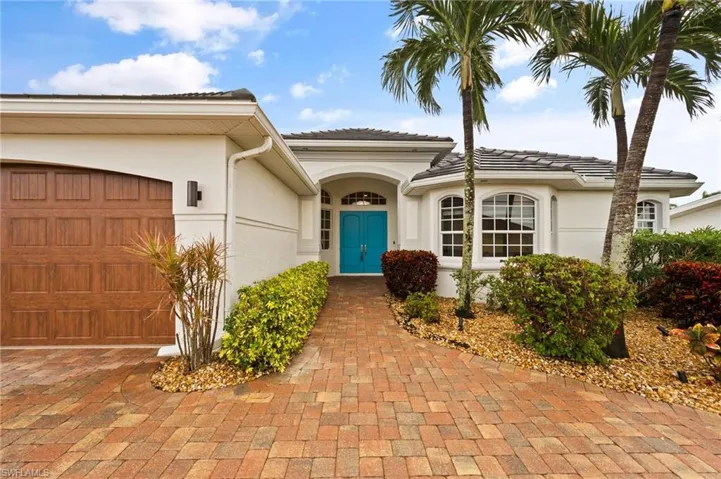 4937  Seville  CT, Cape Coral, FL 33904