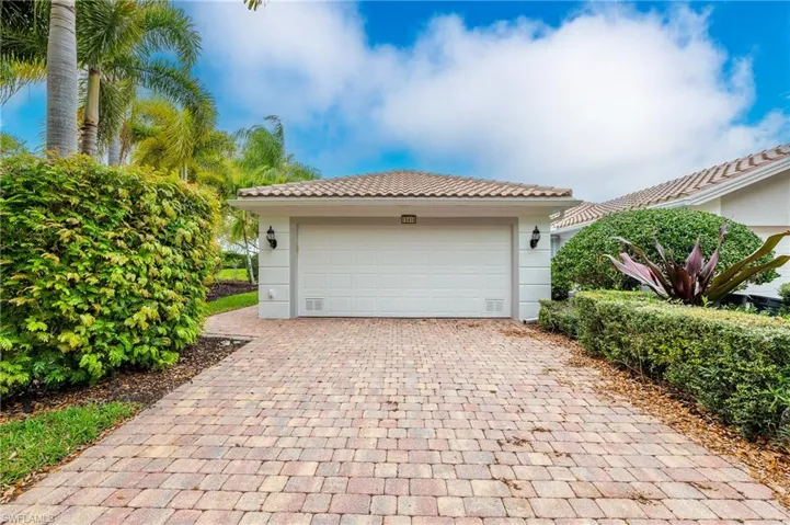 15416 Almaco Cir, Bonita Springs, Florida 34135