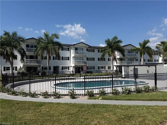 3704 Broadway 310, Fort Myers, Florida 33901