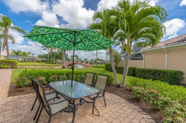 View of patio / terrace with a lanai