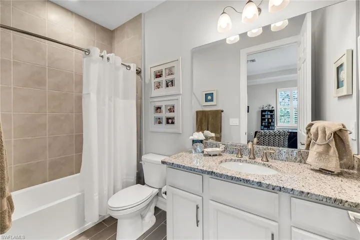 14624  Kelson  CIR, Naples, FL 34114