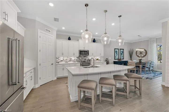 14624  Kelson  CIR, Naples, FL 34114