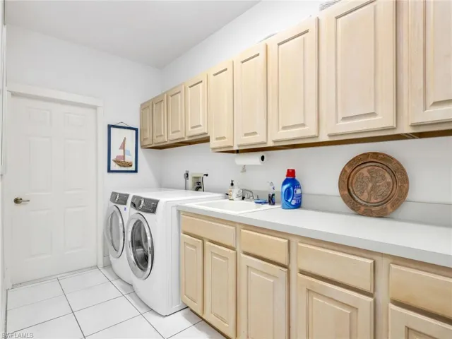 2031 Teagarden Ln, Naples, Florida 34110