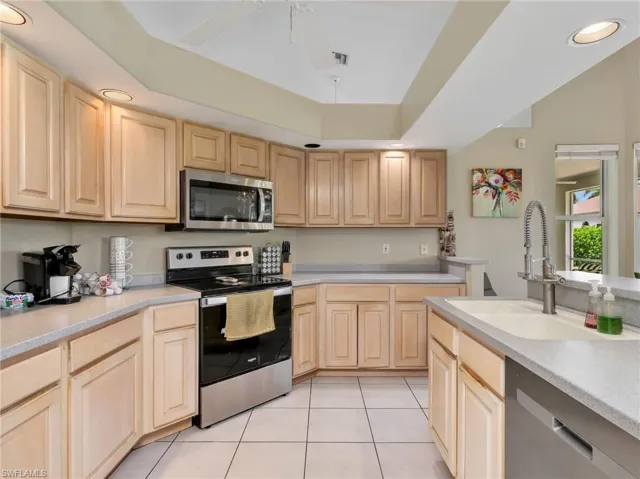 2031 Teagarden Ln, Naples, Florida 34110