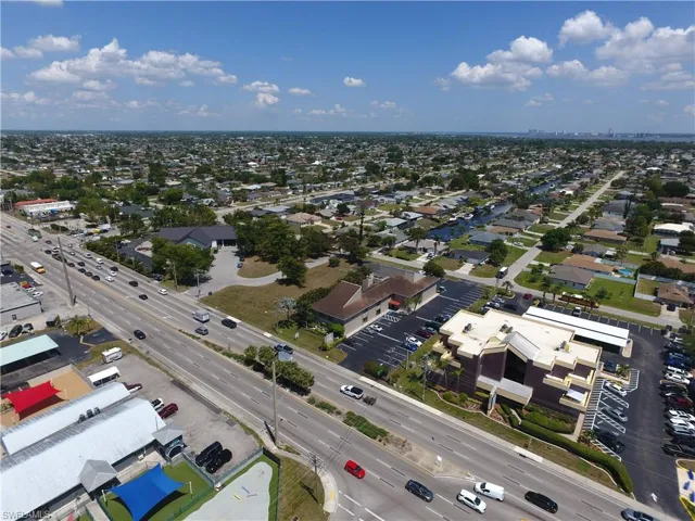 923 Del Prado Blvd. S.