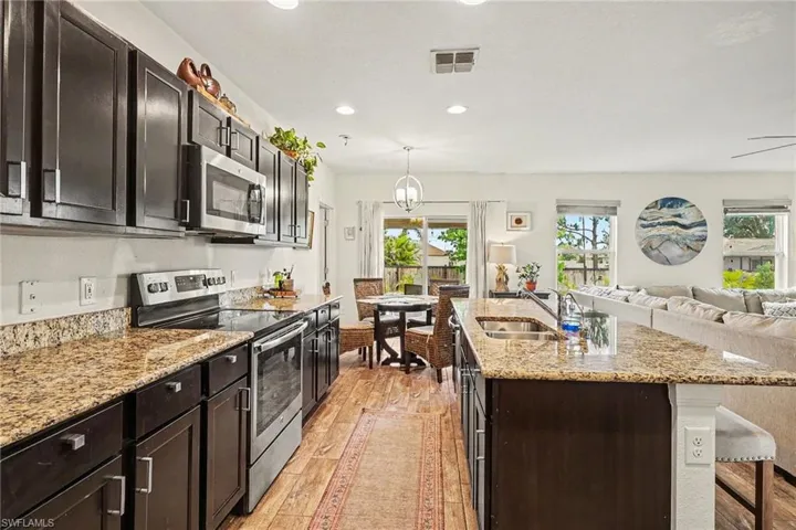 1810 Nw 13th St, Cape Coral, Florida 33993
