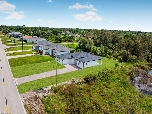 Birds eye view of property