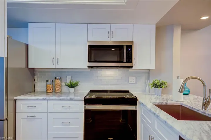4510 N Key Dr 204, North Fort Myers, Florida 33903