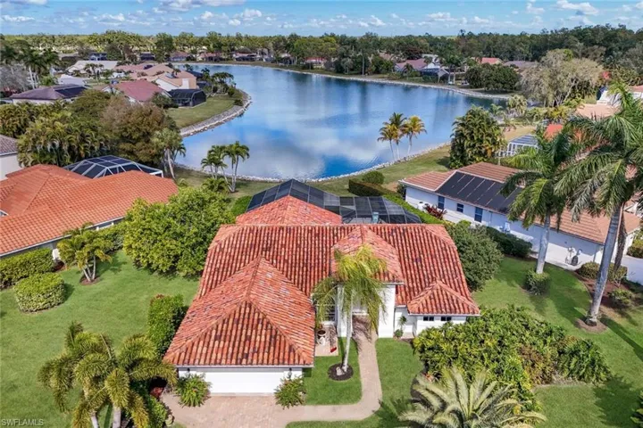 210 Belville Blvd / Henley Lake