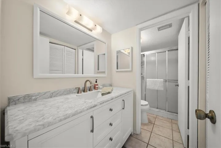 1001 Foxfire Ln 102, Naples, Florida 34104