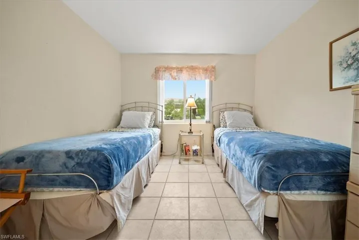 1001 Foxfire Ln 102, Naples, Florida 34104