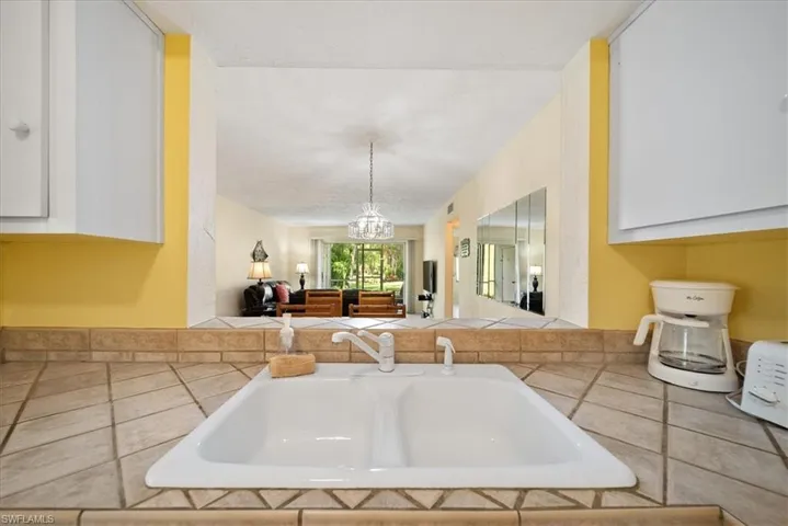 1001 Foxfire Ln 102, Naples, Florida 34104