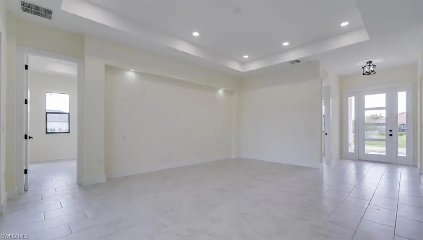 141 Sw 37 Pl, Cape Coral, Florida 33993