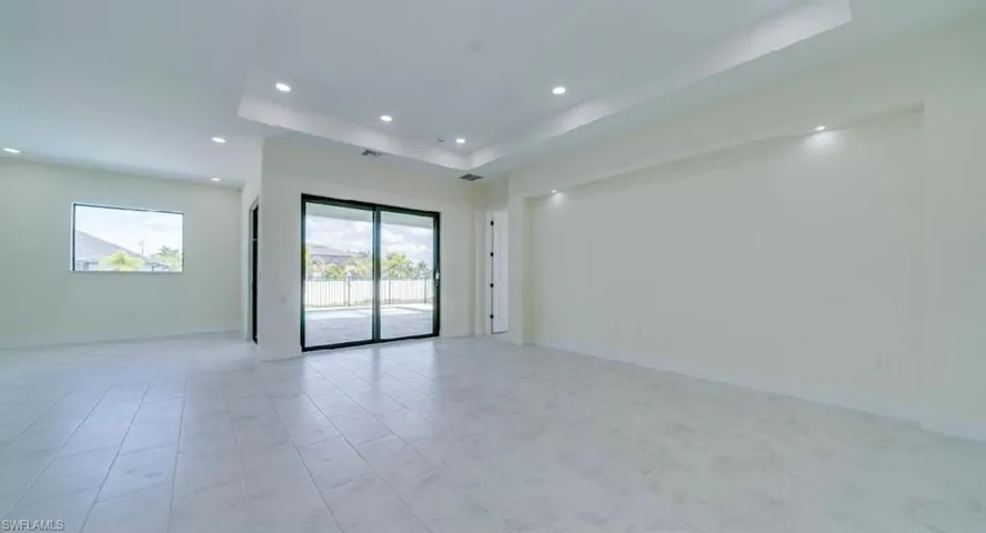 141 Sw 37 Pl, Cape Coral, Florida 33993