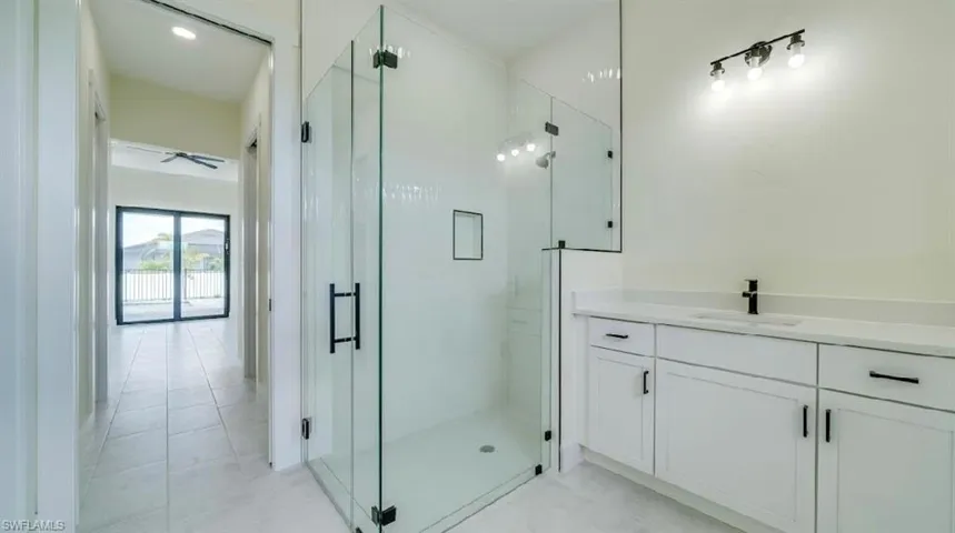 141 Sw 37 Pl, Cape Coral, Florida 33993