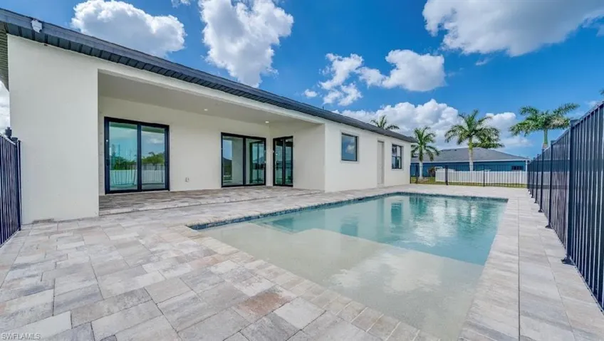 141 Sw 37 Pl, Cape Coral, Florida 33993