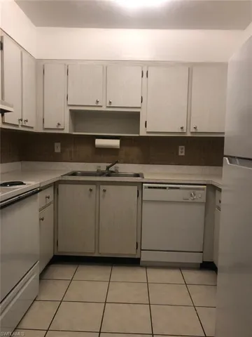 1830 Maravilla Ave 713, Fort Myers, Florida 33901