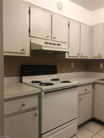 1830 Maravilla Ave 713, Fort Myers, Florida 33901