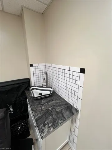 Small Sink in Office
