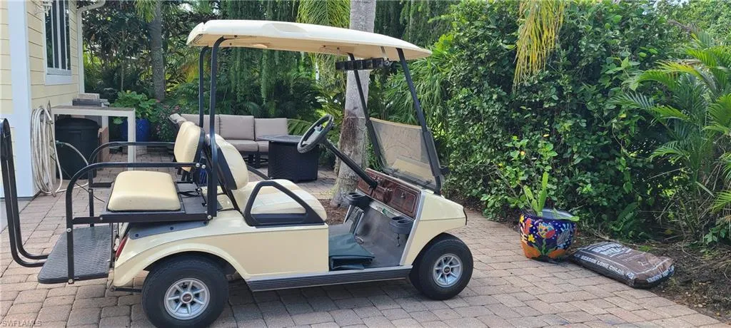 Golf cart