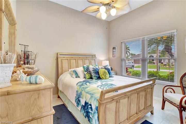 4804 SW 24th AVE, CAPE CORAL FL 33914