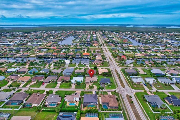 4804 SW 24th AVE, CAPE CORAL FL 33914