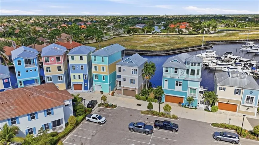 5886 Shell Cove Dr, Cape Coral, Florida 33914