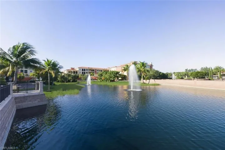 Expansive water feature with dual fountains
