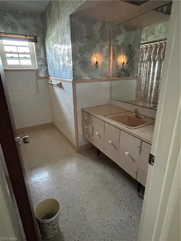 Guest bathroom