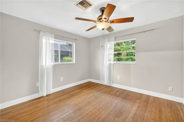 541  Landmark  DR, Naples, FL 34112
