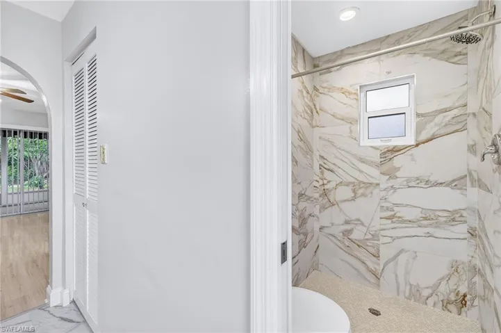541  Landmark  DR, Naples, FL 34112