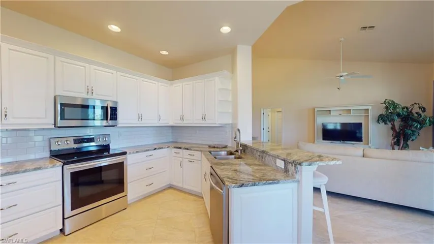 9280  Bayberry  BEND, Fort Myers, FL 33908