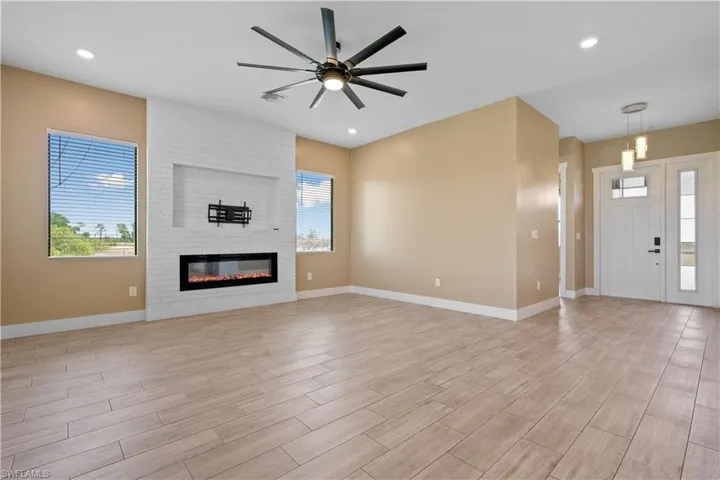 7762  16th  PL, Labelle, FL 33935