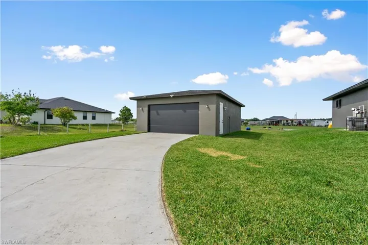 7762  16th  PL, Labelle, FL 33935