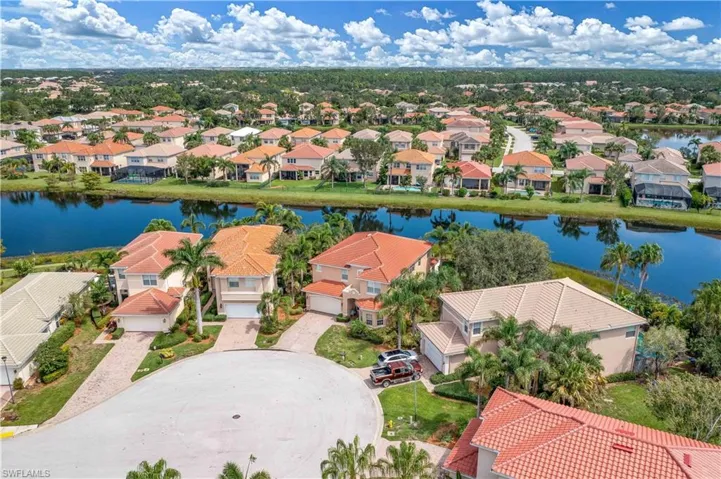 10315  Longleaf Pine  CT, Fort Myers, FL 33913