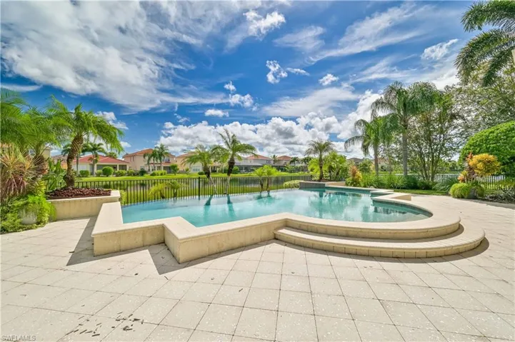 10315  Longleaf Pine  CT, Fort Myers, FL 33913
