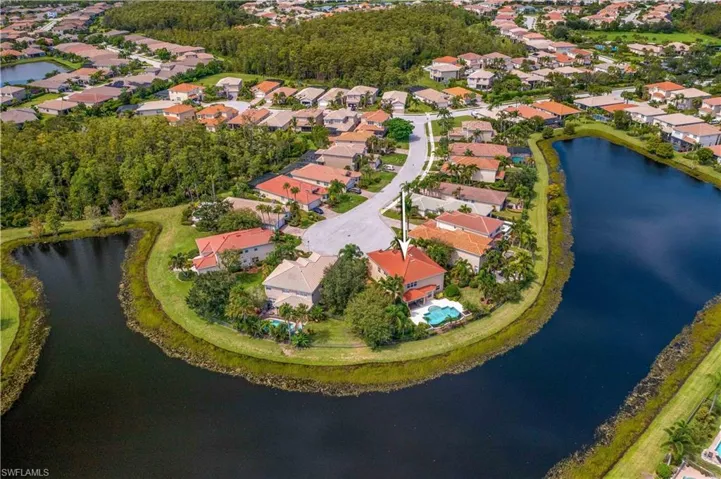 10315  Longleaf Pine  CT, Fort Myers, FL 33913