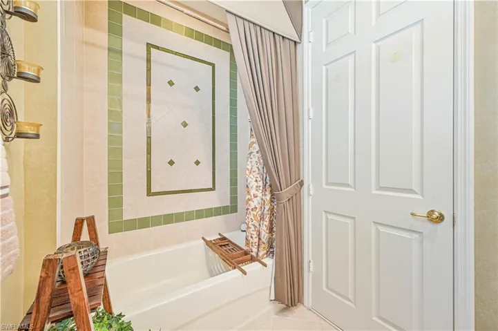 10315  Longleaf Pine  CT, Fort Myers, FL 33913