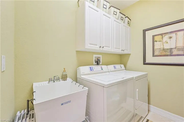10315  Longleaf Pine  CT, Fort Myers, FL 33913