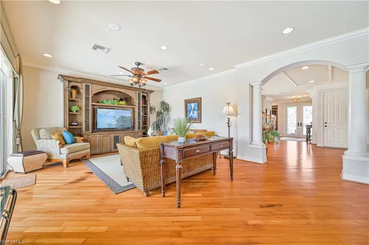10315  Longleaf Pine  CT, Fort Myers, FL 33913