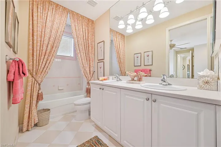 10315  Longleaf Pine  CT, Fort Myers, FL 33913