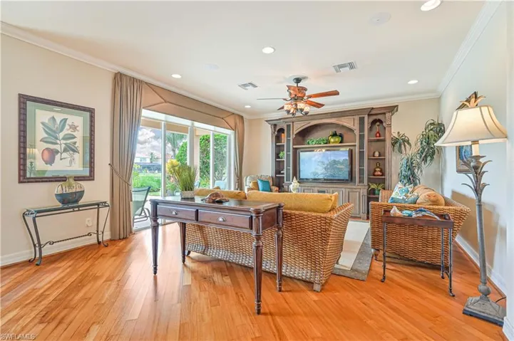 10315  Longleaf Pine  CT, Fort Myers, FL 33913
