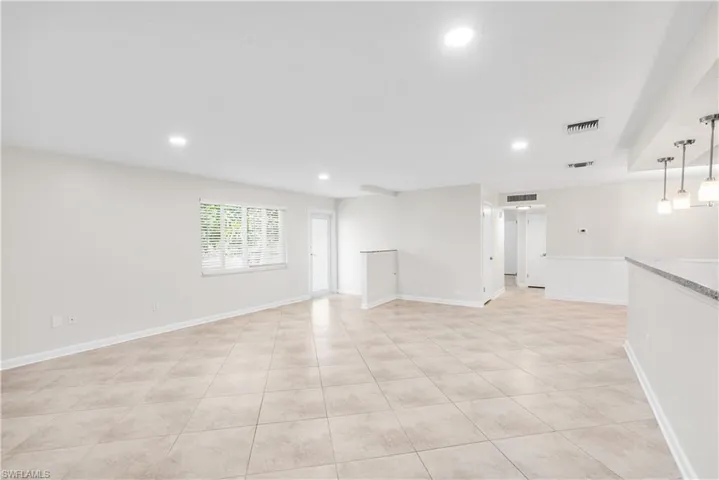 3550  14th N ST, Naples, FL 34103
